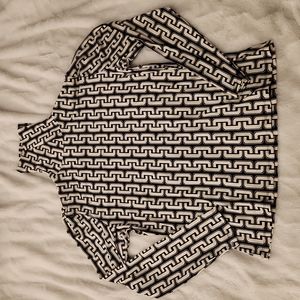 New York and Company Top Size XL